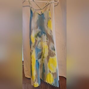 Bar III beautiful dress